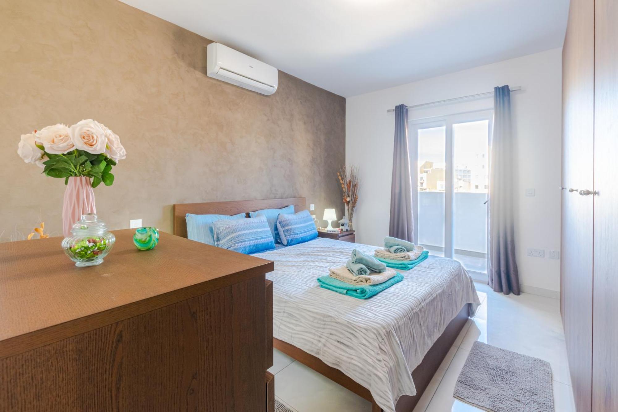 New Spacious Apartment With Amazing View Bugibba Bahía de San Pablo Exterior foto